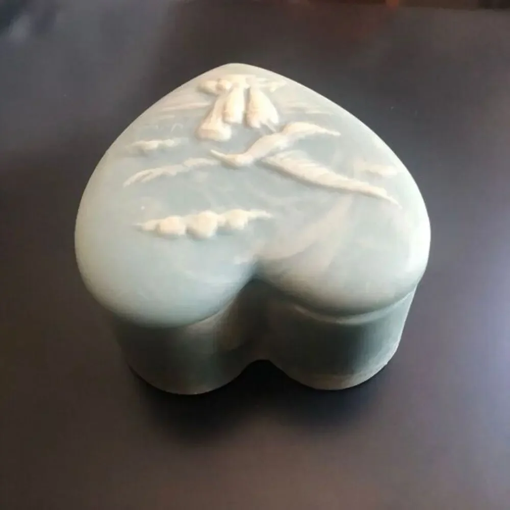 Vintage Heart Shaped Ceramic Trinket Box‎